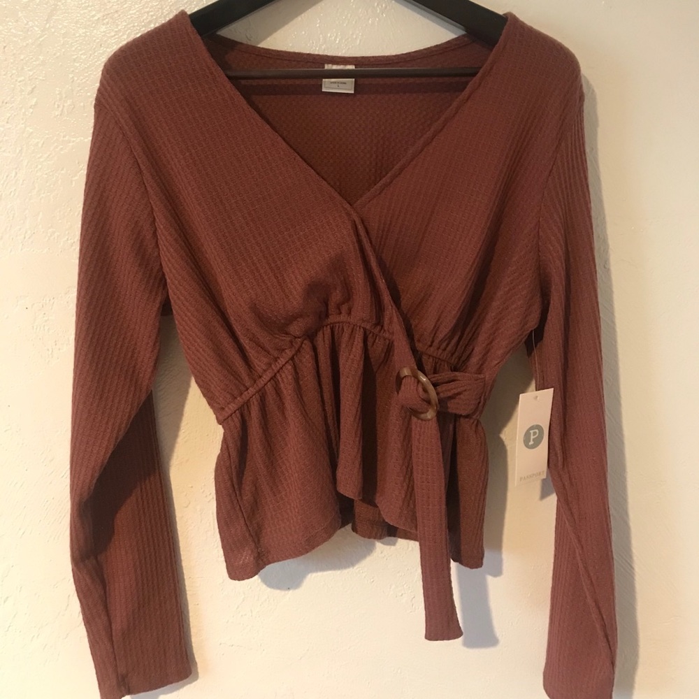 Passport “honeycomb” weave blouse Size L